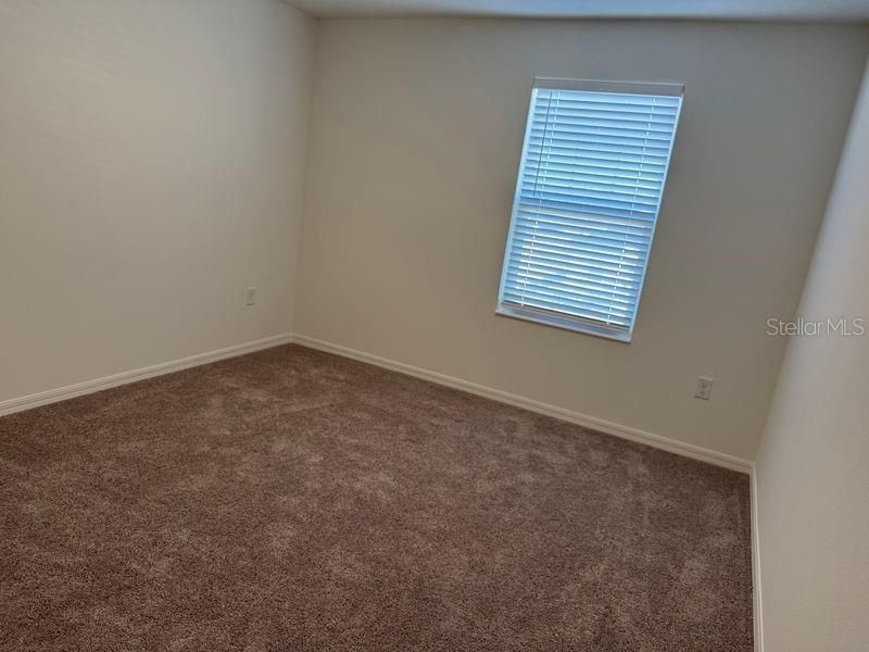 For Rent: $2,650 (4 beds, 2 baths, 2320 Square Feet)