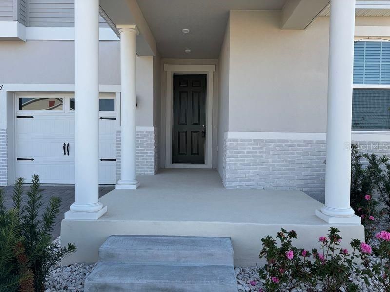 For Rent: $2,650 (4 beds, 2 baths, 2320 Square Feet)