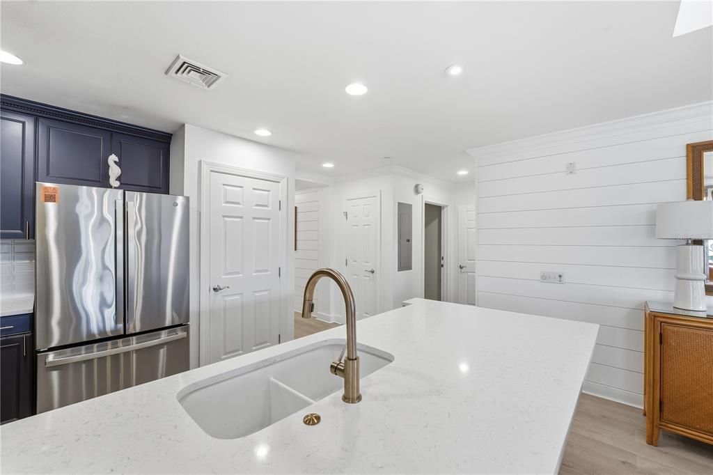 待售: $490,000 (3 贝兹, 3 浴室, 1686 平方英尺)