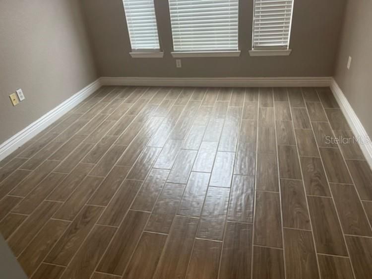 出租: $2,250 (2 贝兹, 2 浴室, 1309 平方英尺)