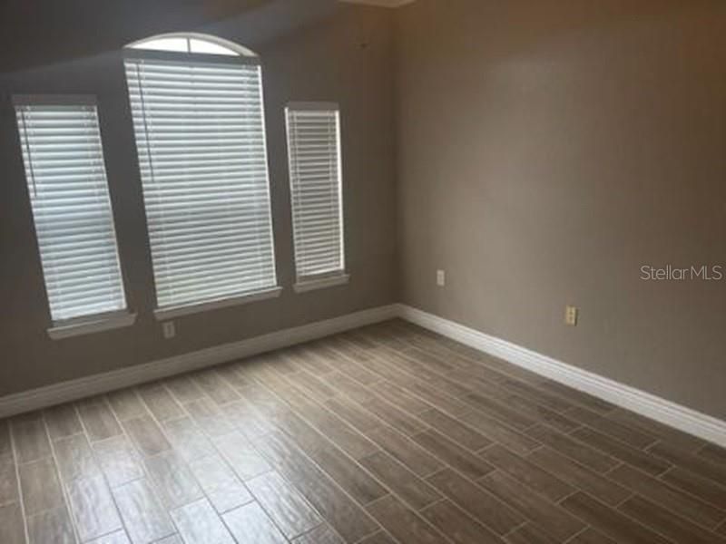 出租: $2,250 (2 贝兹, 2 浴室, 1309 平方英尺)