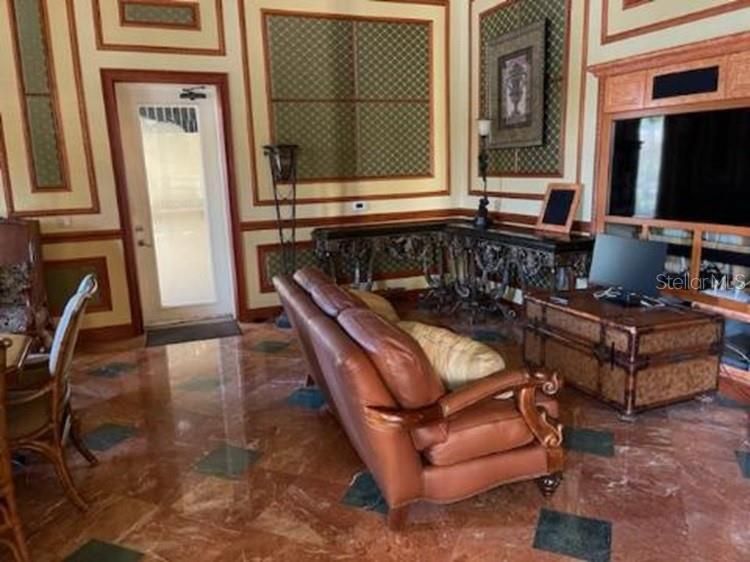 出租: $2,250 (2 贝兹, 2 浴室, 1309 平方英尺)