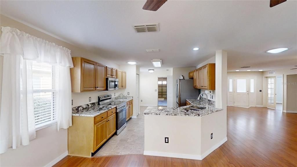 For Rent: $1,950 (2 beds, 2 baths, 1757 Square Feet)