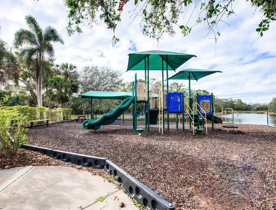 For Rent: $3,900 (3 beds, 2 baths, 2158 Square Feet)