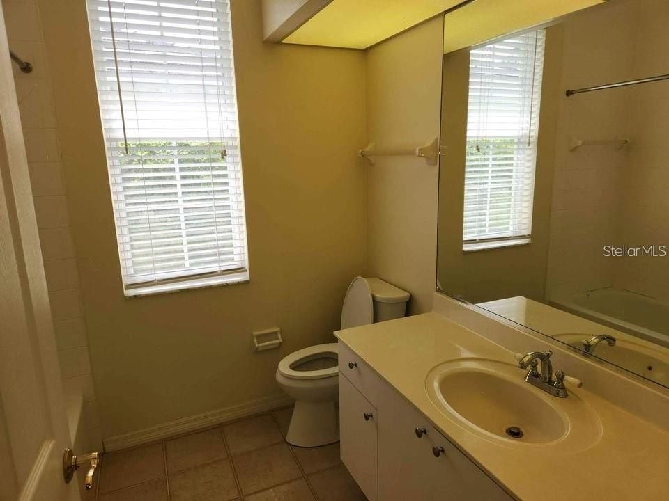 For Rent: $3,900 (3 beds, 2 baths, 2158 Square Feet)