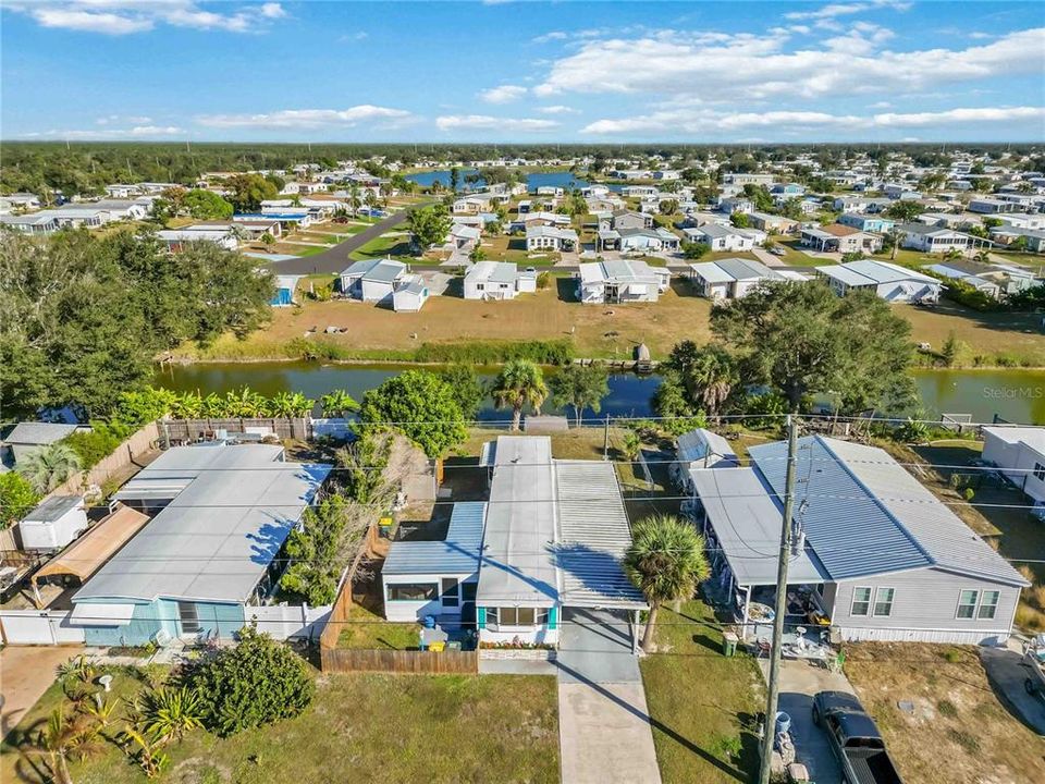 待售: $145,000 (2 贝兹, 1 浴室, 828 平方英尺)