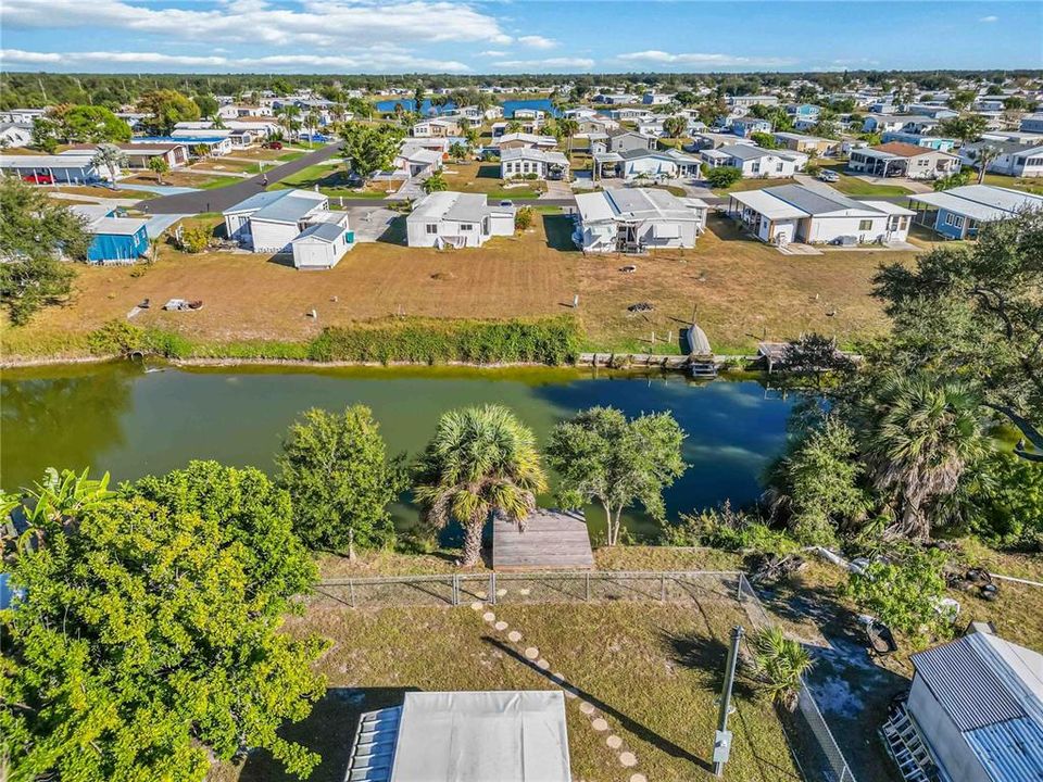 待售: $145,000 (2 贝兹, 1 浴室, 828 平方英尺)