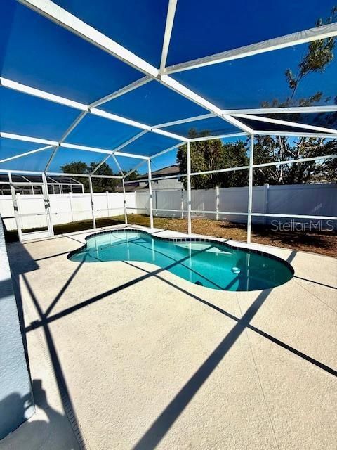 В аренду: $2,299 (3 спален, 2 ванн, 1400 Квадратных фут)