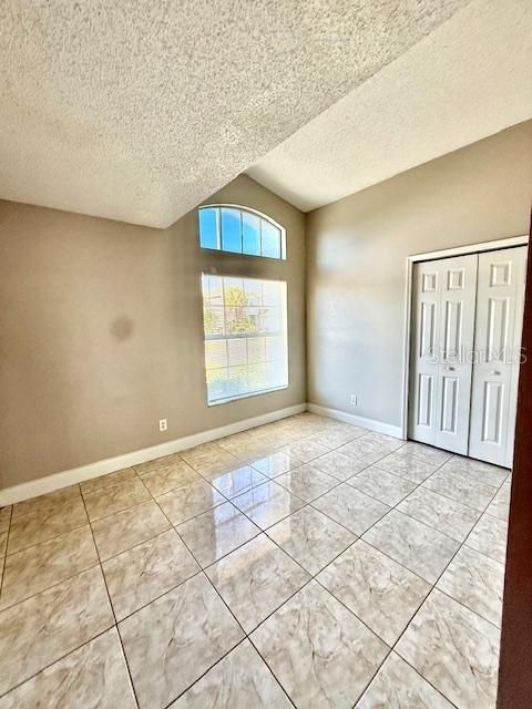 В аренду: $2,299 (3 спален, 2 ванн, 1400 Квадратных фут)