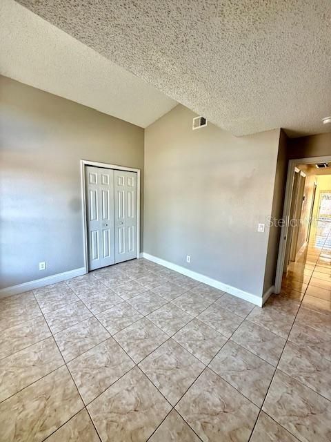 В аренду: $2,299 (3 спален, 2 ванн, 1400 Квадратных фут)