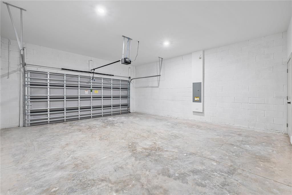 На продажу: $349,900 (4 спален, 2 ванн, 1695 Квадратных фут)