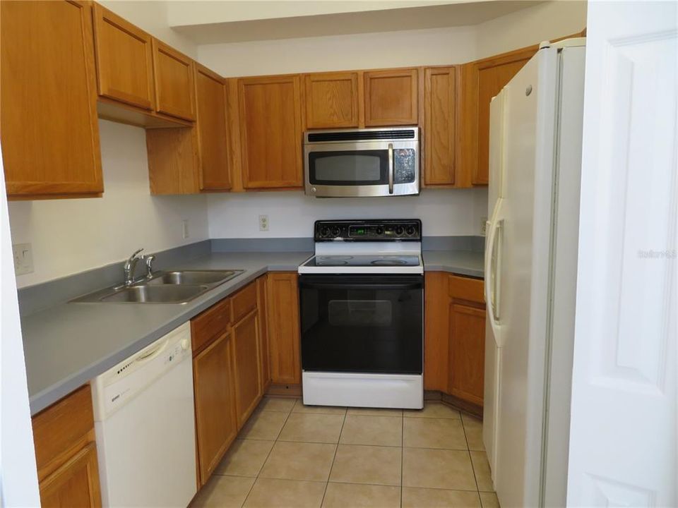 For Rent: $1,795 (3 beds, 2 baths, 1423 Square Feet)