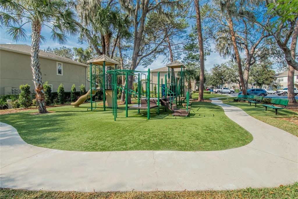 For Sale: $240,000 (2 beds, 2 baths, 1383 Square Feet)