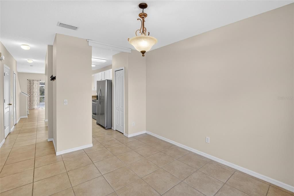 En Venta: $240,000 (2 camas, 2 baños, 1383 Pies cuadrados)