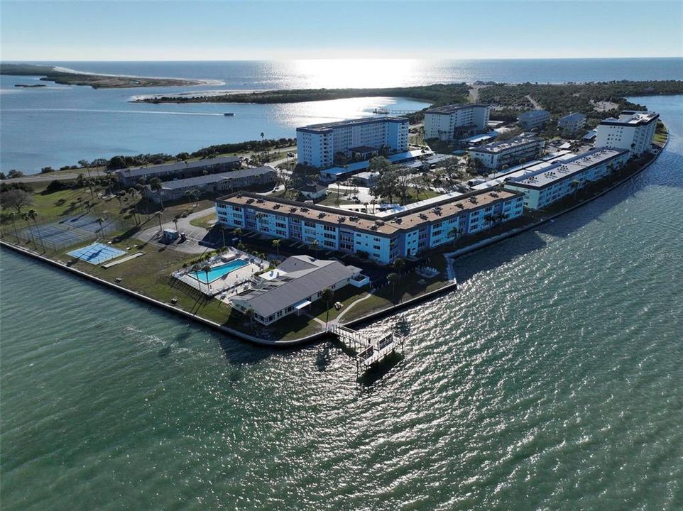 For Sale: $450,000 (2 beds, 2 baths, 1014 Square Feet)