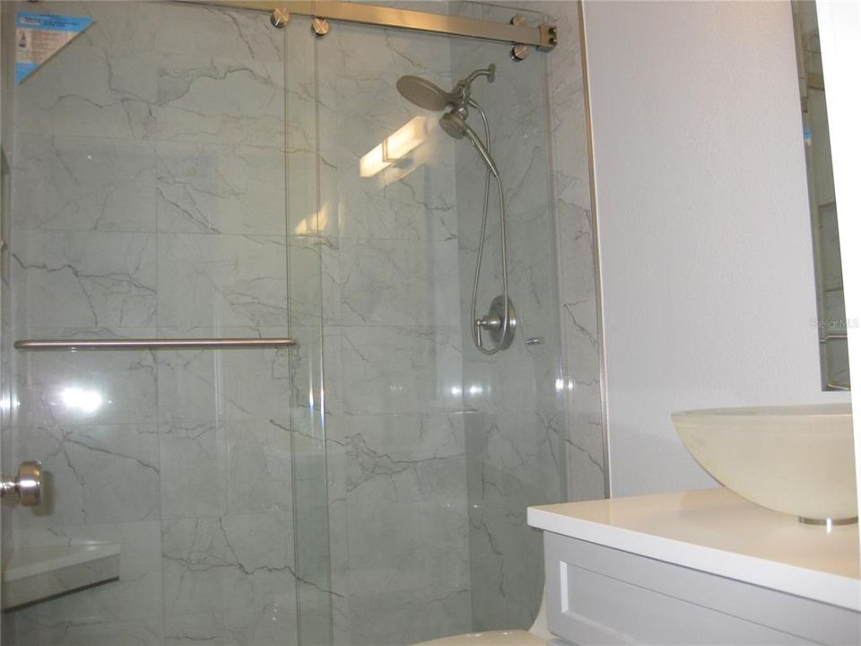 For Sale: $450,000 (2 beds, 2 baths, 1014 Square Feet)