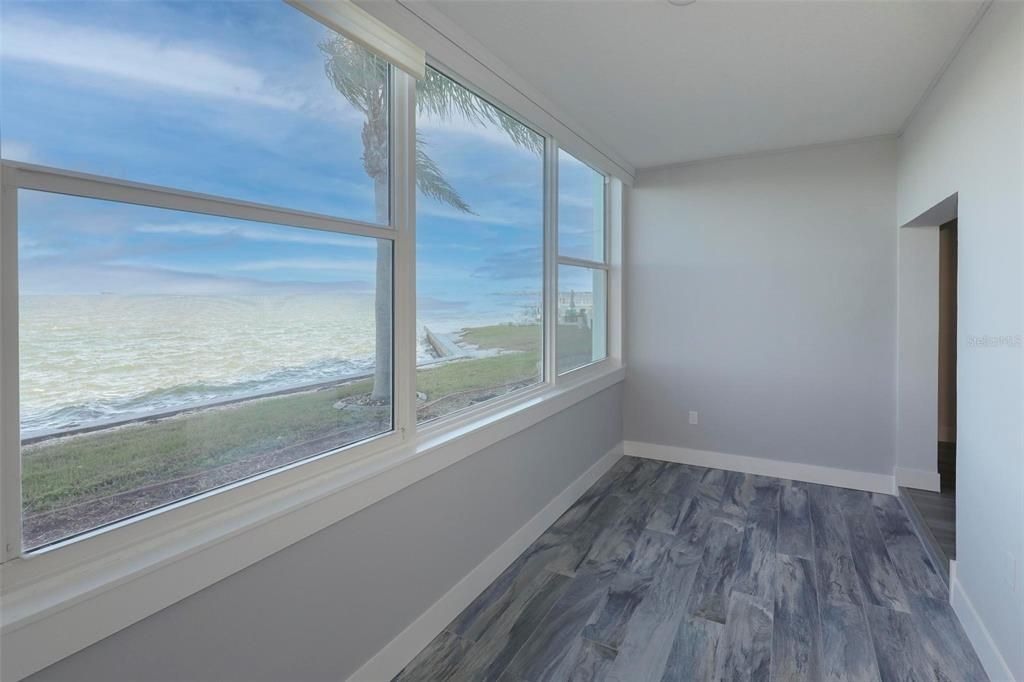 For Sale: $450,000 (2 beds, 2 baths, 1014 Square Feet)