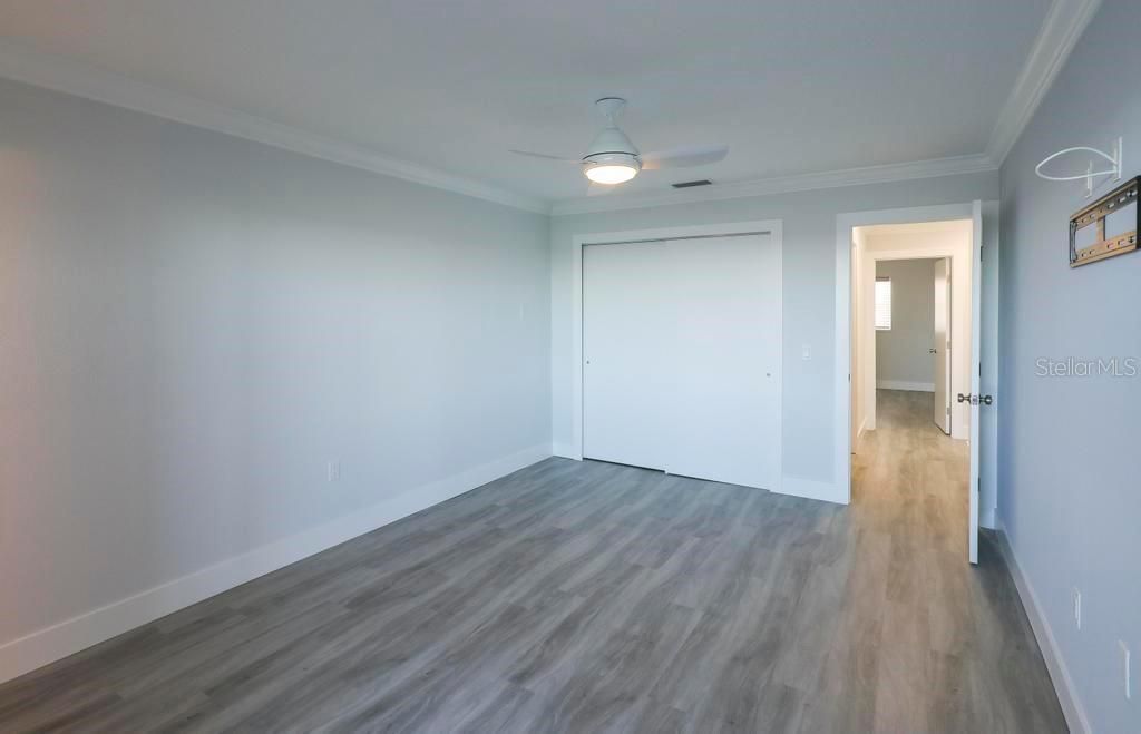 For Sale: $450,000 (2 beds, 2 baths, 1014 Square Feet)