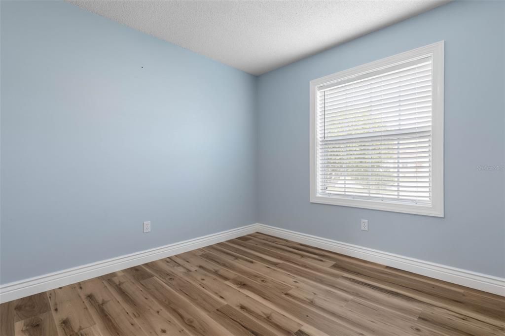 待售: $269,000 (3 贝兹, 2 浴室, 1569 平方英尺)