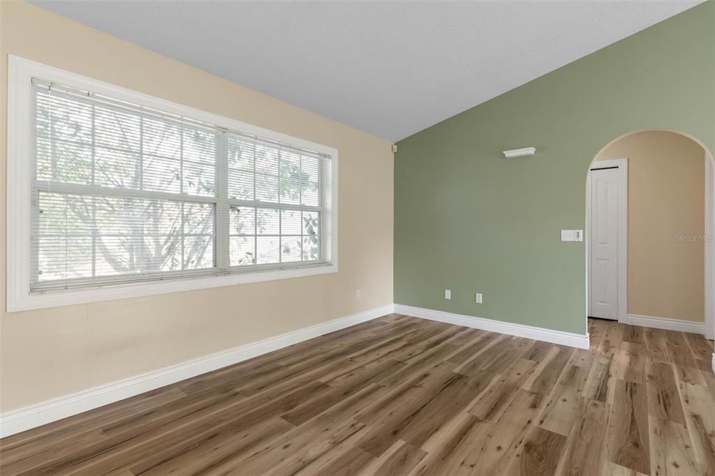 待售: $269,000 (3 贝兹, 2 浴室, 1569 平方英尺)