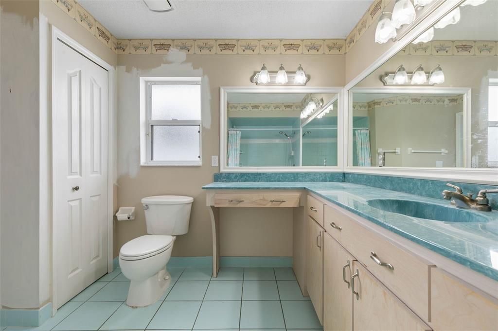 待售: $269,000 (3 贝兹, 2 浴室, 1569 平方英尺)