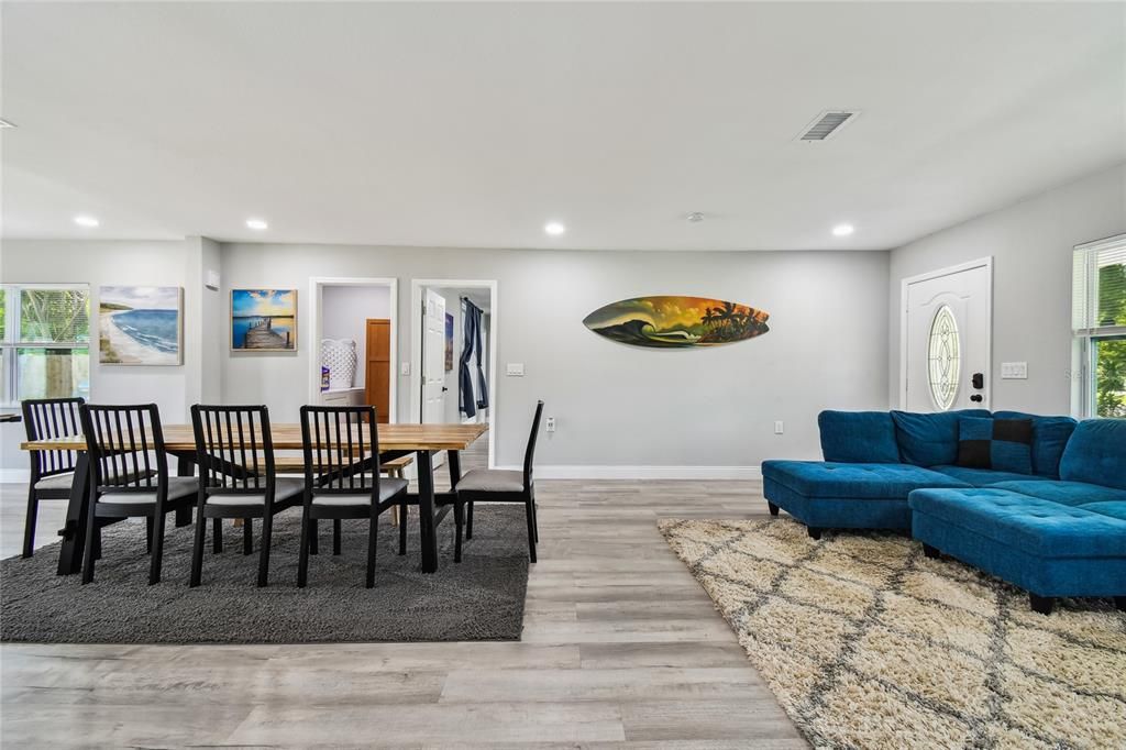 出租: $3,200 (3 贝兹, 2 浴室, 1692 平方英尺)