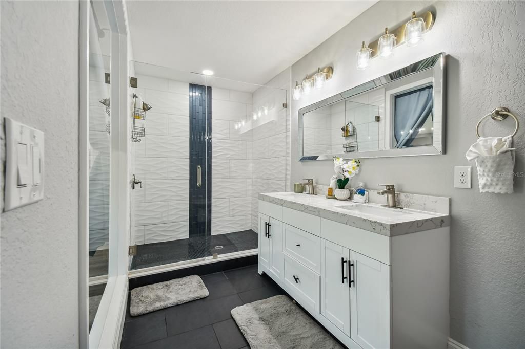 出租: $3,200 (3 贝兹, 2 浴室, 1692 平方英尺)