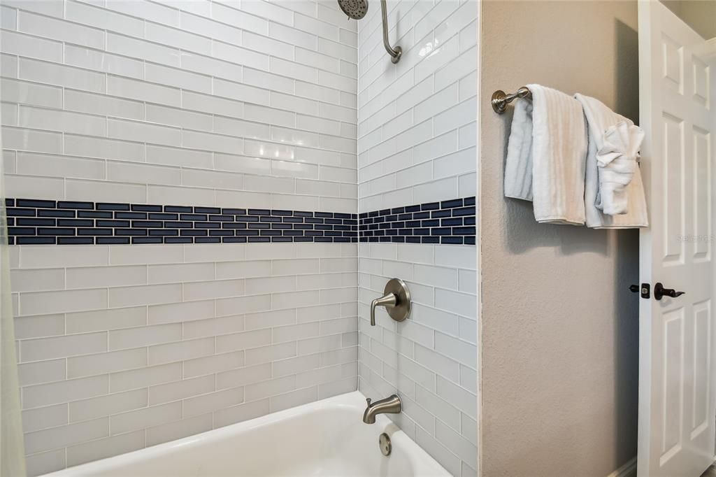 出租: $3,200 (3 贝兹, 2 浴室, 1692 平方英尺)