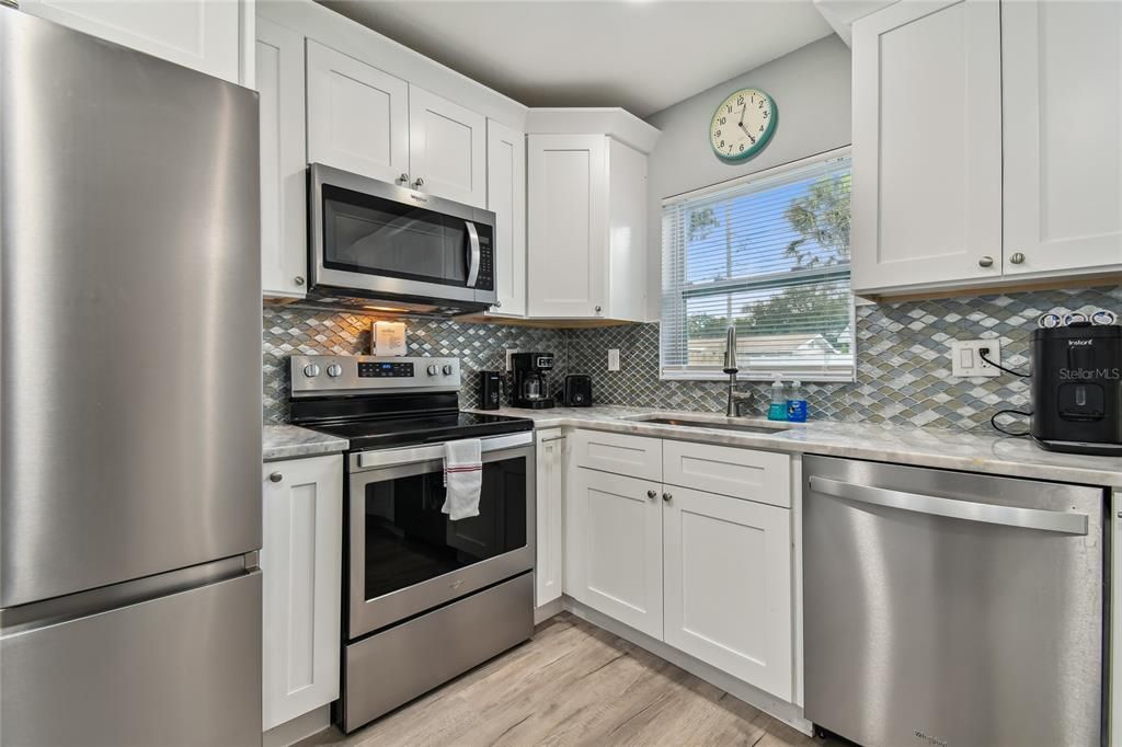 出租: $3,200 (3 贝兹, 2 浴室, 1692 平方英尺)