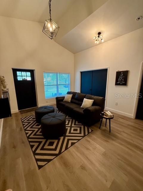 待售: $579,900 (3 贝兹, 2 浴室, 1900 平方英尺)