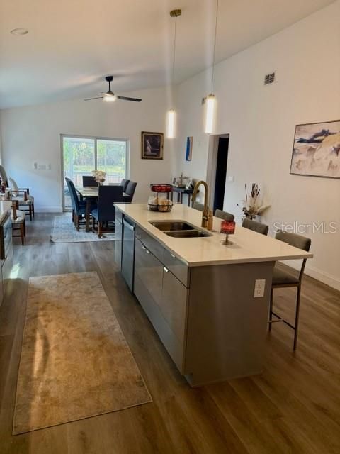 待售: $579,900 (3 贝兹, 2 浴室, 1900 平方英尺)