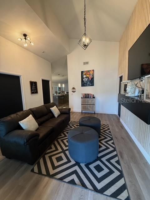 待售: $579,900 (3 贝兹, 2 浴室, 1900 平方英尺)