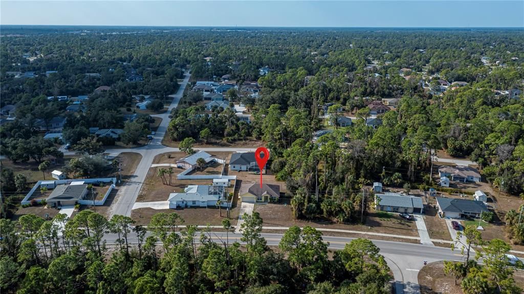 Active With Contract: $239,000 (3 beds, 2 baths, 1302 Square Feet)