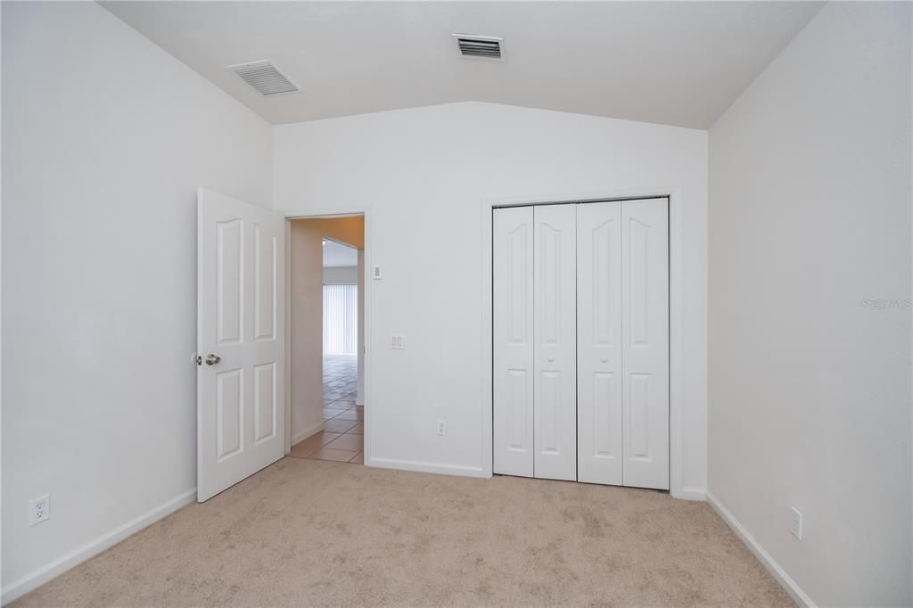 Active With Contract: $239,000 (3 beds, 2 baths, 1302 Square Feet)