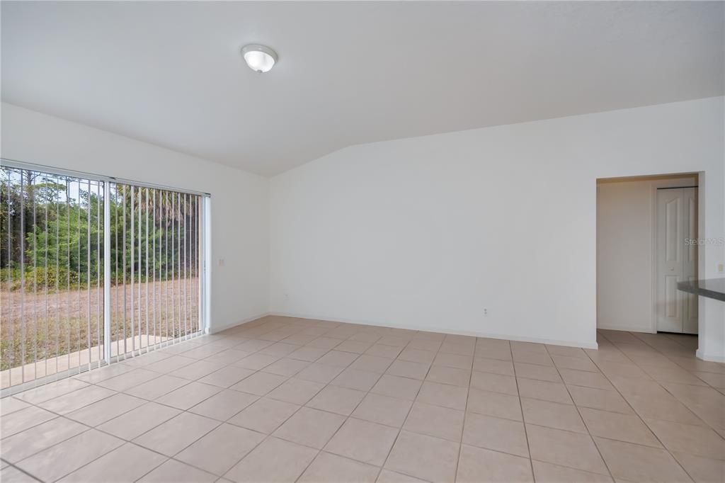 Active With Contract: $239,000 (3 beds, 2 baths, 1302 Square Feet)