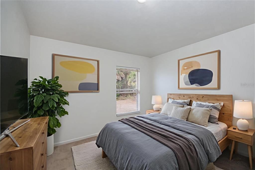 Active With Contract: $239,000 (3 beds, 2 baths, 1302 Square Feet)