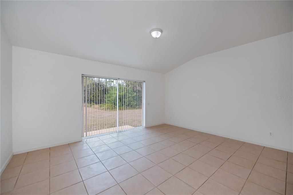 Active With Contract: $239,000 (3 beds, 2 baths, 1302 Square Feet)