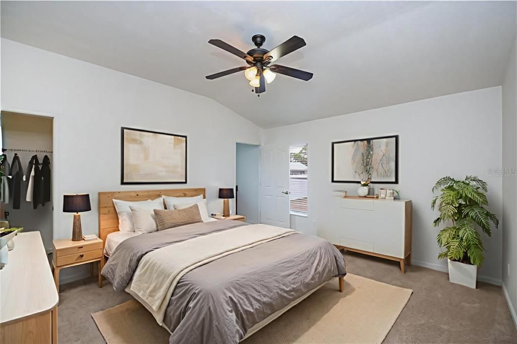 Active With Contract: $239,000 (3 beds, 2 baths, 1302 Square Feet)