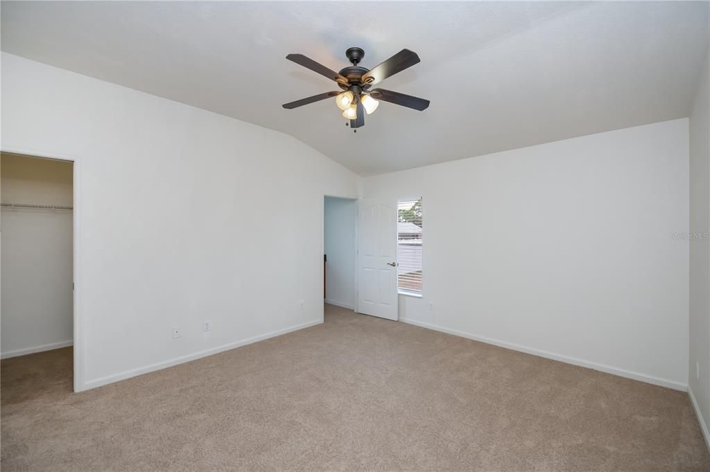 Active With Contract: $239,000 (3 beds, 2 baths, 1302 Square Feet)