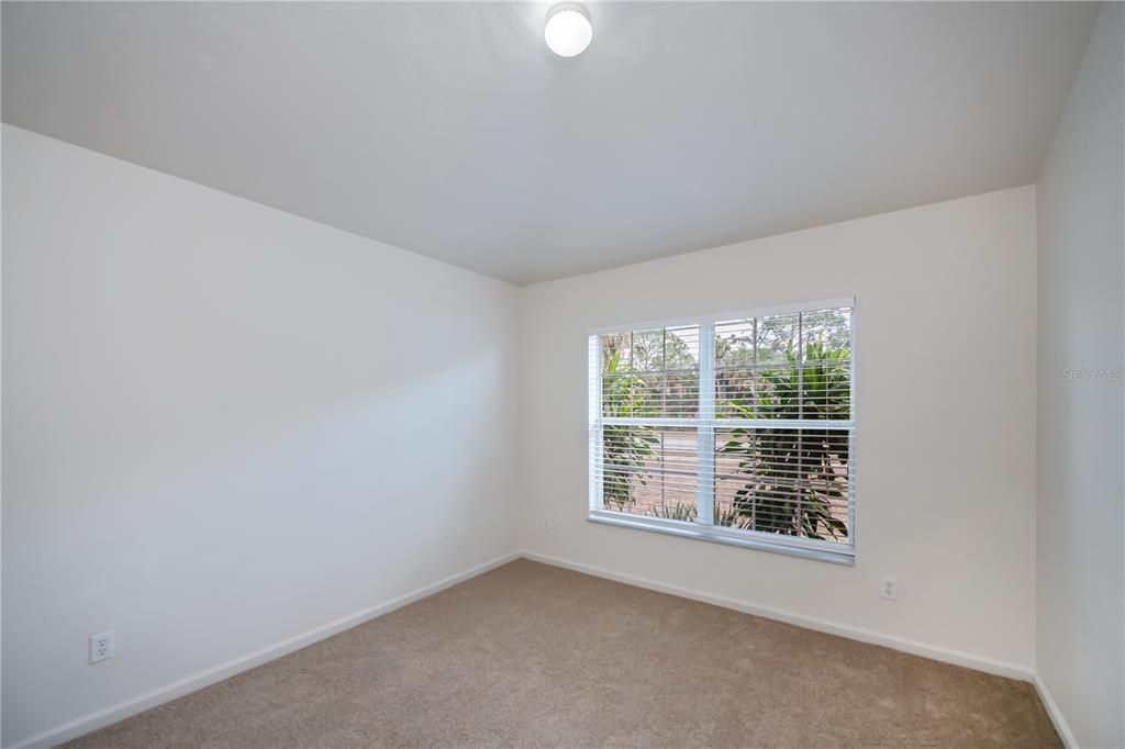 Active With Contract: $239,000 (3 beds, 2 baths, 1302 Square Feet)