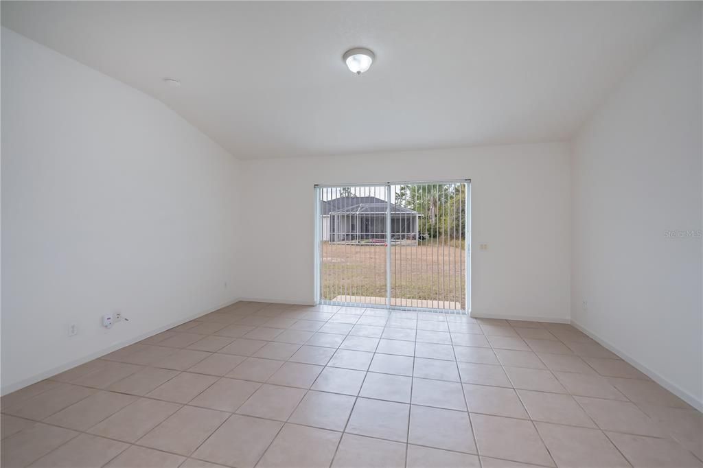 Active With Contract: $239,000 (3 beds, 2 baths, 1302 Square Feet)