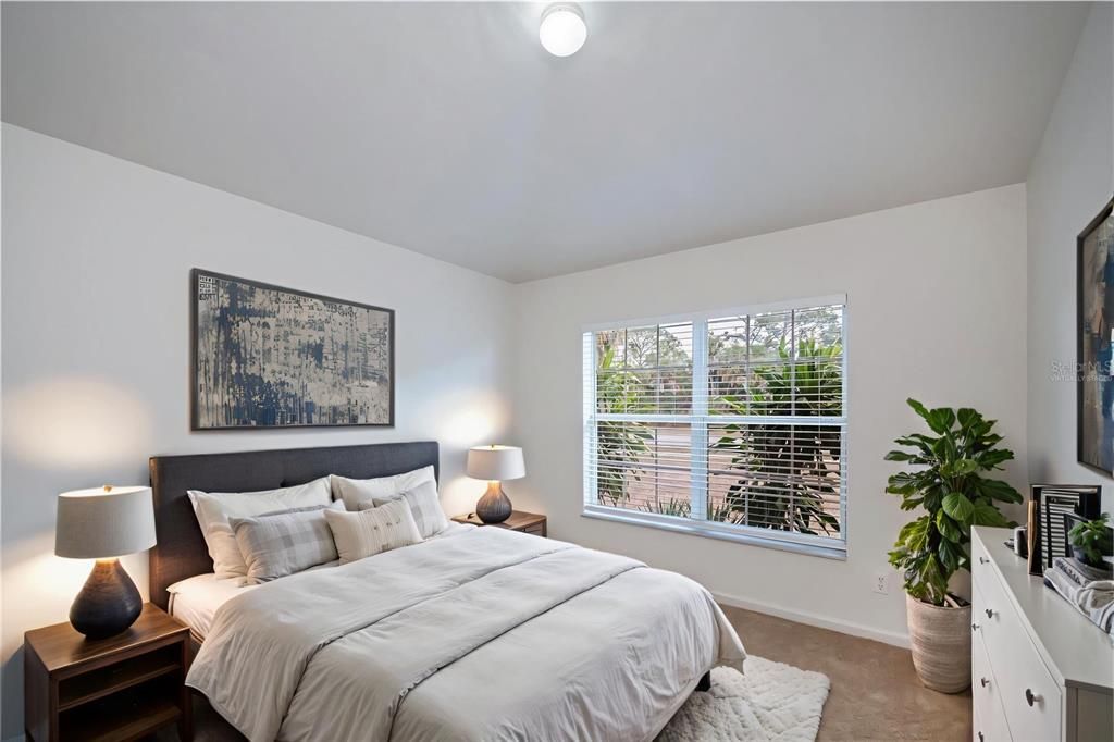 Active With Contract: $239,000 (3 beds, 2 baths, 1302 Square Feet)