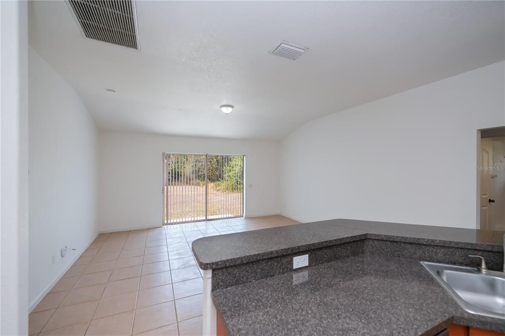 Active With Contract: $239,000 (3 beds, 2 baths, 1302 Square Feet)