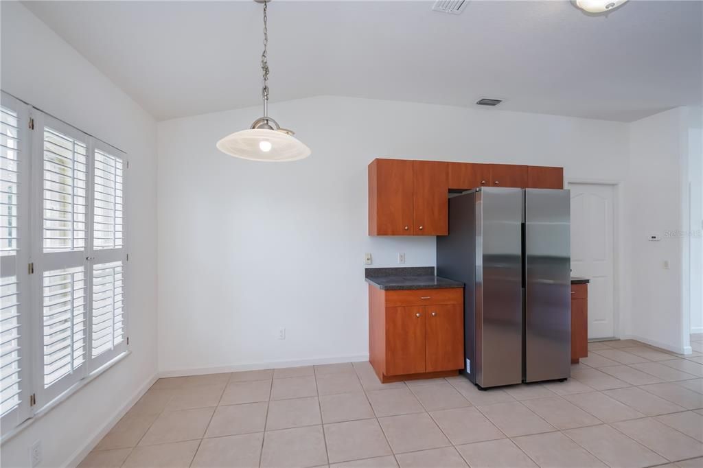 Active With Contract: $239,000 (3 beds, 2 baths, 1302 Square Feet)