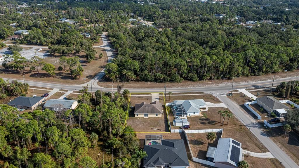 Active With Contract: $239,000 (3 beds, 2 baths, 1302 Square Feet)