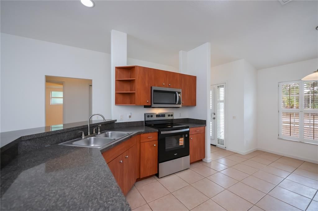Active With Contract: $239,000 (3 beds, 2 baths, 1302 Square Feet)