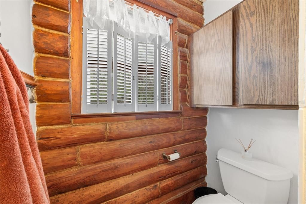 For Sale: $349,000 (2 beds, 1 baths, 1247 Square Feet)