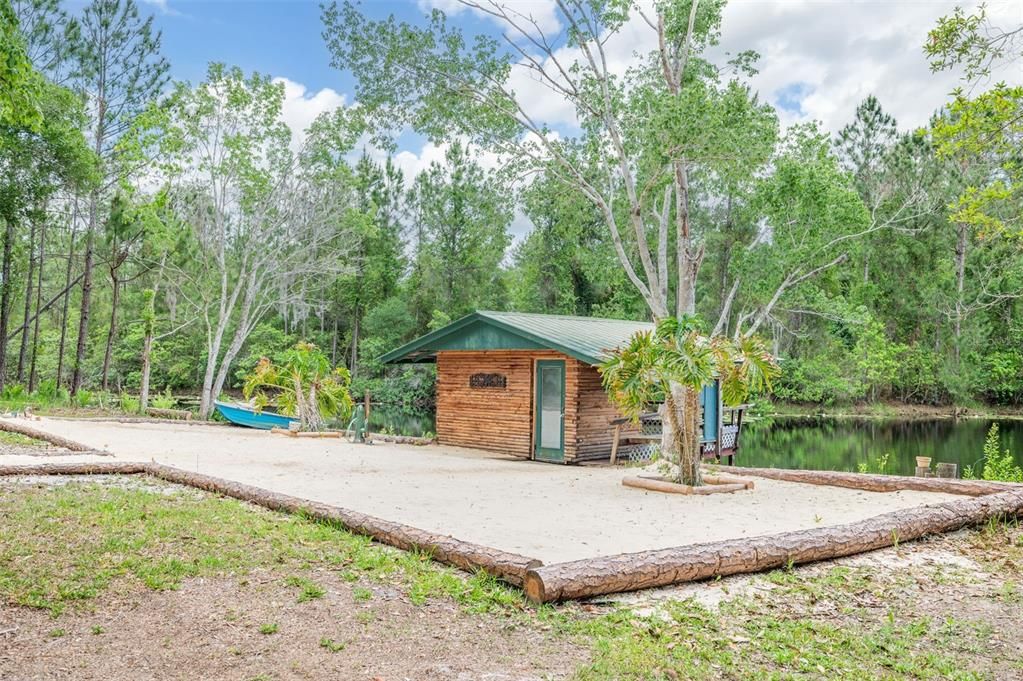 For Sale: $349,000 (2 beds, 1 baths, 1247 Square Feet)