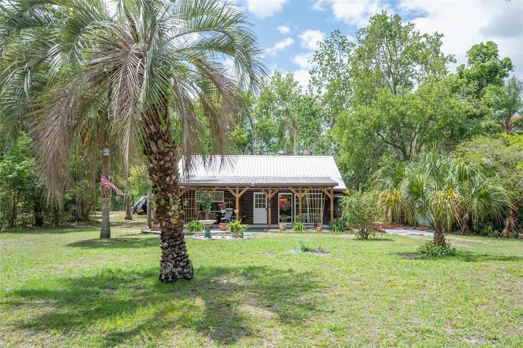 For Sale: $349,000 (2 beds, 1 baths, 1247 Square Feet)