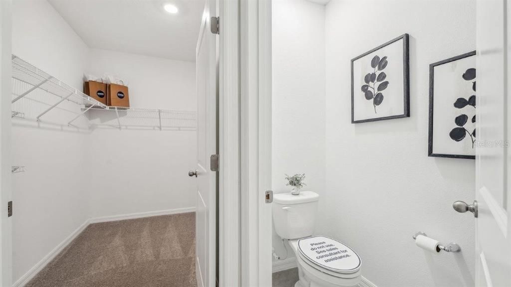 На продажу: $329,340 (4 спален, 2 ванн, 1828 Квадратных фут)